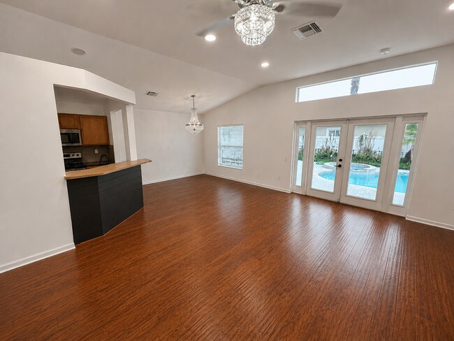 Foto del edificio - "Pool home! 3-Bed, 2-Bath Haven in Wesley Chapel"