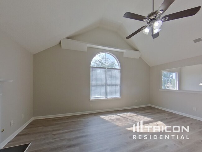 Foto del edificio - 868 Asbury Way