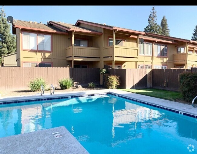 Graystone Manor Apartments under 2,500 Manteca, CA 2 Rentals