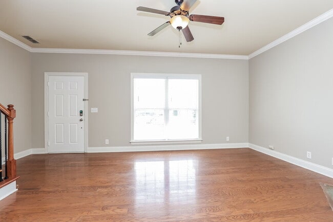 Building Photo - 1521 Barnsley Dr