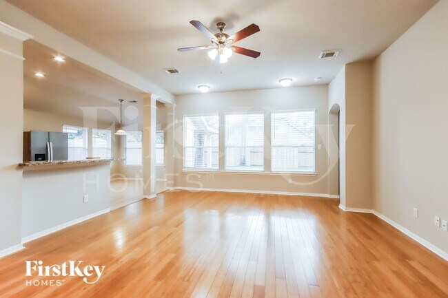 Foto del edificio - 31223 Rainwood Park Ln