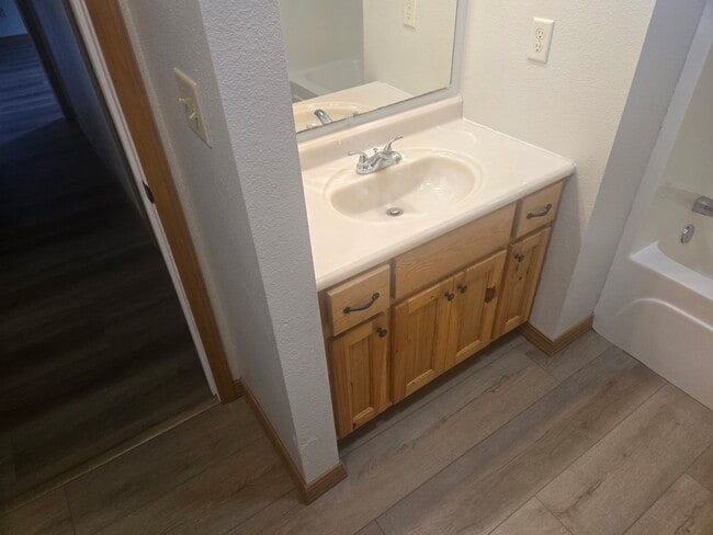 main bathroom - 1009 S 9th St