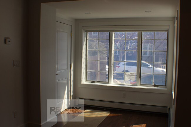 Foto del edificio - 3024 48th St