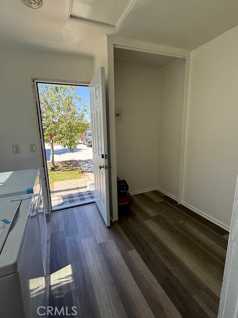 Foto del edificio - 2467 W 253rd St