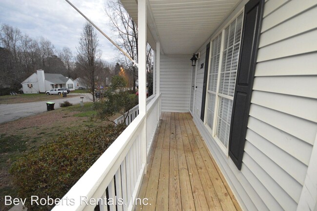 Foto del edificio - 3 br, 2 bath House - 252 Steeple Road