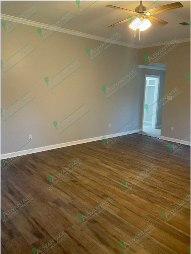 Building Photo - 3040 Crawford Loop