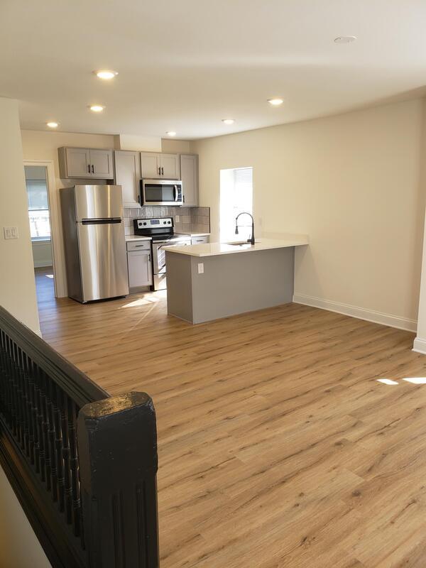 Building Photo - 125 Sumac St