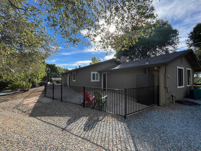 Building Photo - 2640 Otter Ct