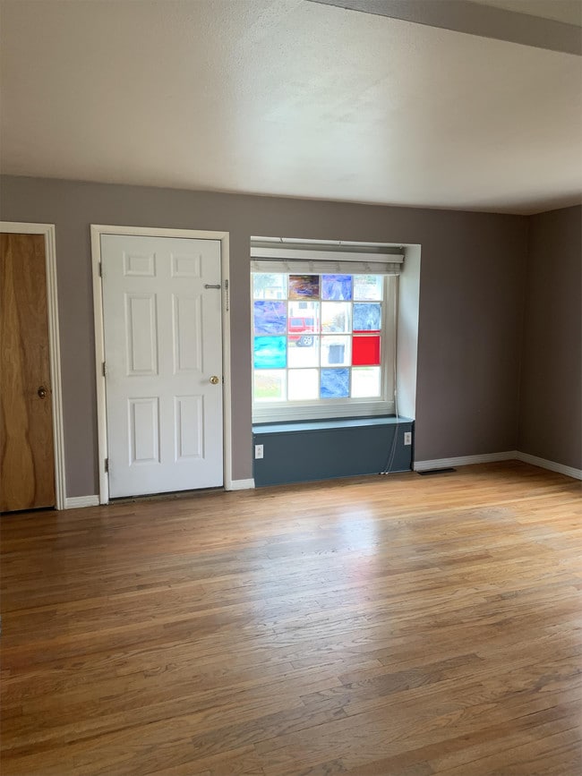 Building Photo - 4126 Pleasant Dr