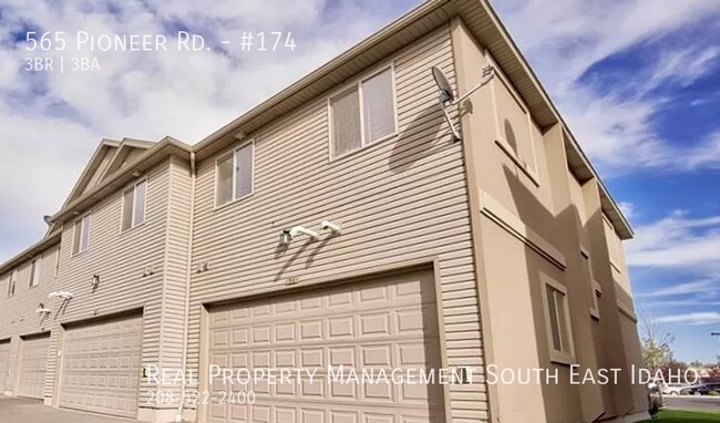 Foto del edificio - Beatiful 3 Bedrom, 2.5 Bathroom Rock Creek...