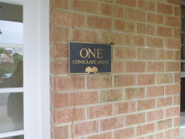 Building Photo - 1 Consulate Dr