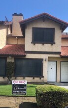 Building Photo - 1501 Racquet Club Dr