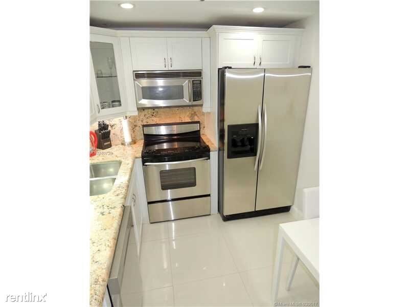 Foto principal - 4301 Collins Ave