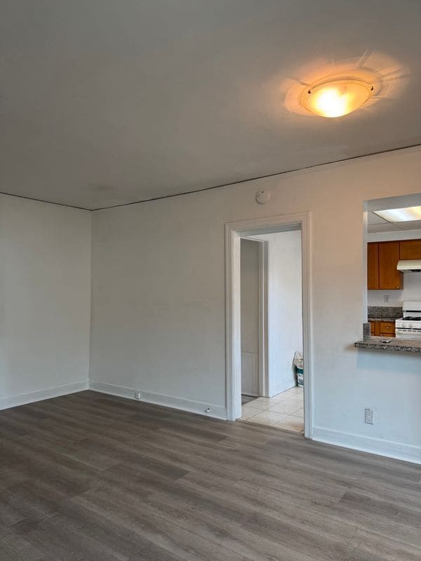 Foto del edificio - 101 S Cordova St