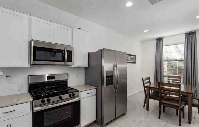 Foto del edificio - 3244 W Cedar Ridge Rd