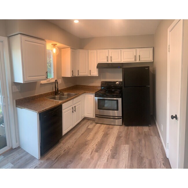 Foto del edificio - 3266 Rainier Ave