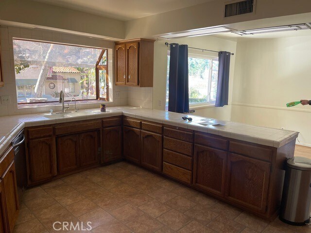 Foto del edificio - 200 Sleepy Hollow Terrace