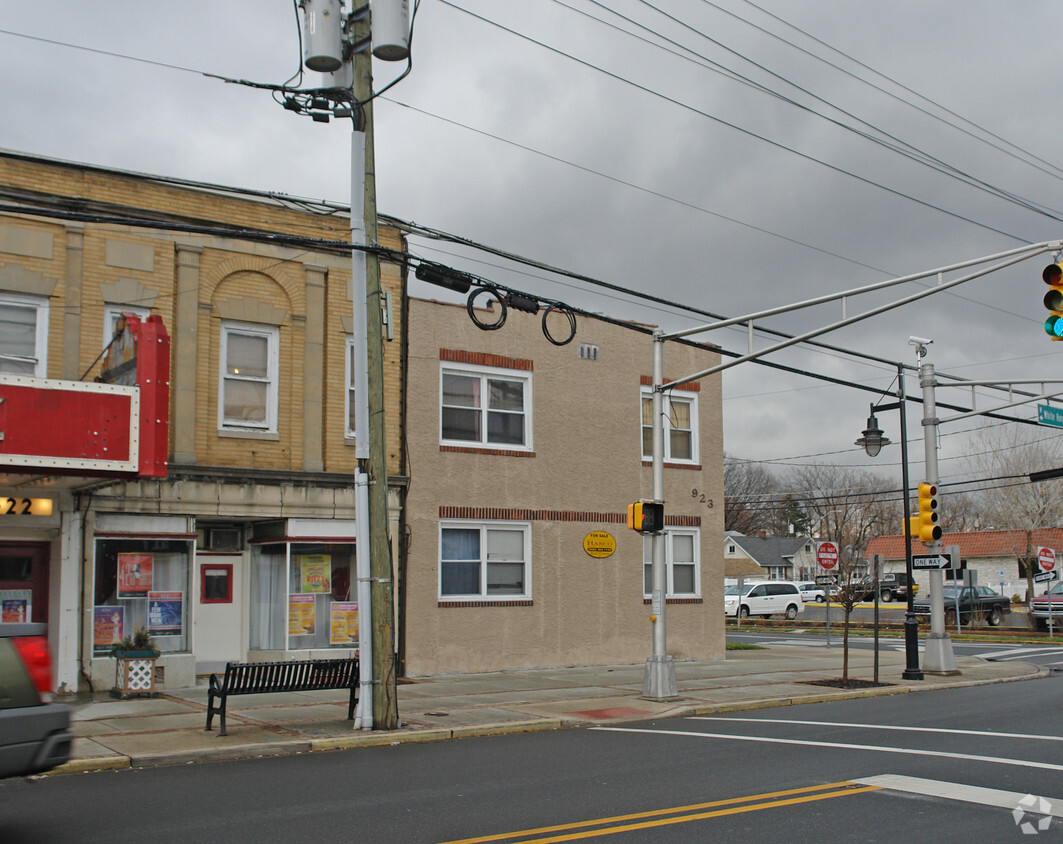 Building Photo - 923 White Horse Pike