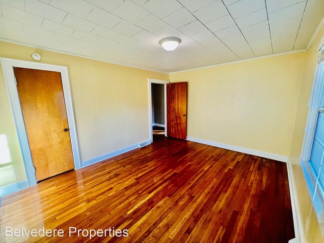 Building Photo - 2 br, 1 bath House - 711 Marlboro St