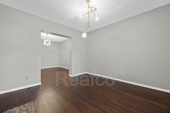 Foto del edificio - 1635 Oak St