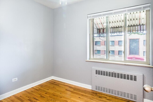 Foto del edificio - 1454 JERSEY ST, APT 201