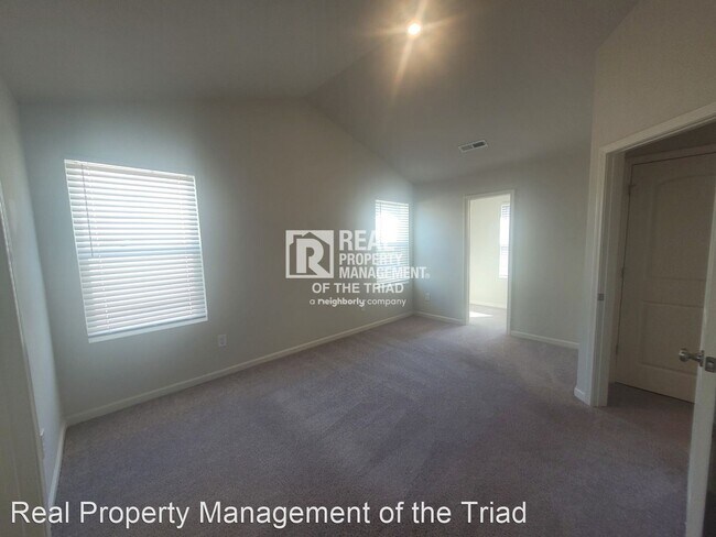 Foto del edificio - 3 br, 2.5 bath House - 18 Covey Court