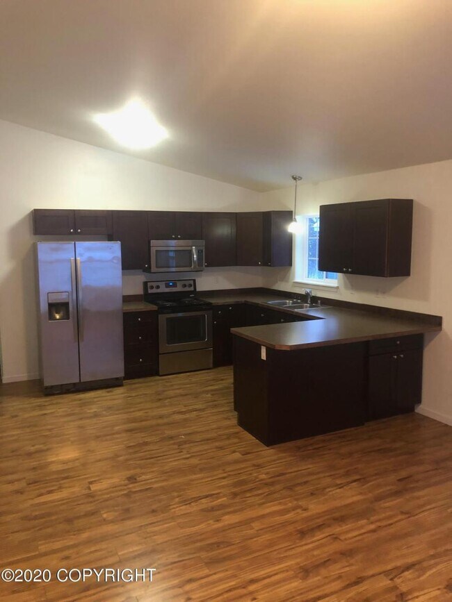 Foto del edificio - 3458 Vale Ave