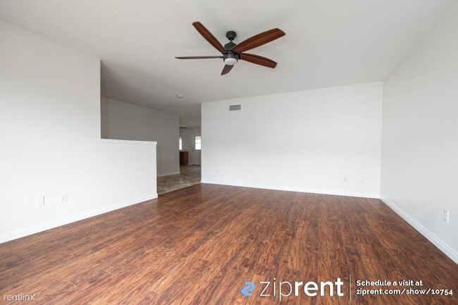 Building Photo - 4 br, 2 bath House - 10617 Felix Dr, Sante...