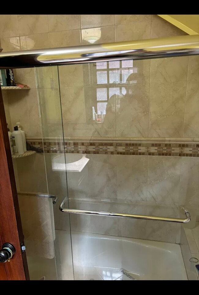 Foto del edificio - 8337 Charlecote Rdg