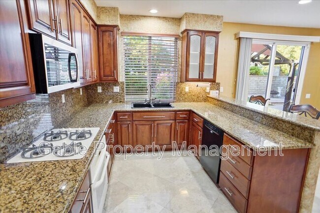 Foto del edificio - 27618 Olive Mill Ct