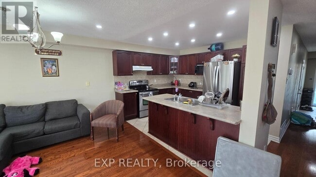 Building Photo - 283 Tewsley Dr