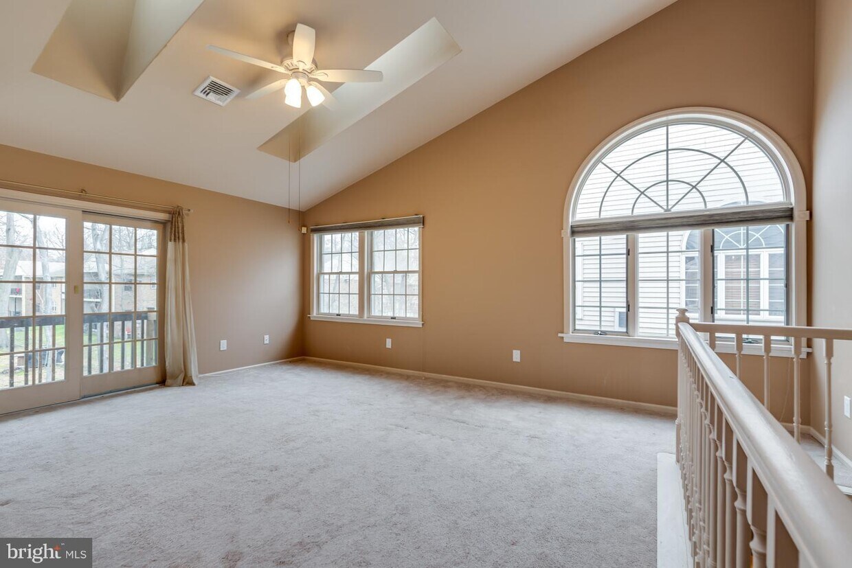 43 Eraser Rd, Moorestown, NJ 08057 Room for Rent in Moorestown, NJ