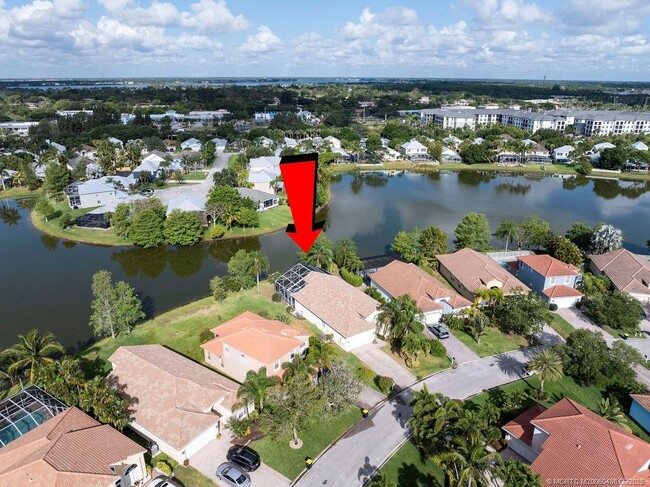 Foto del edificio - 2096 NW Marsh Rabbit Ln