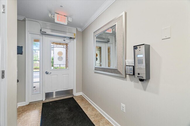 Foto del edificio - 6511 Walcott Ln
