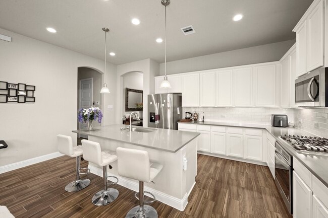 Building Photo - 10054 Black Maple Dr