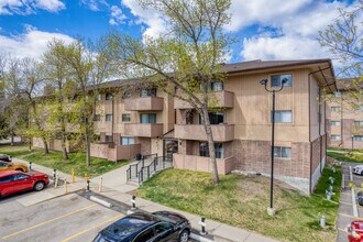 Building Photo - Glenmore Estates