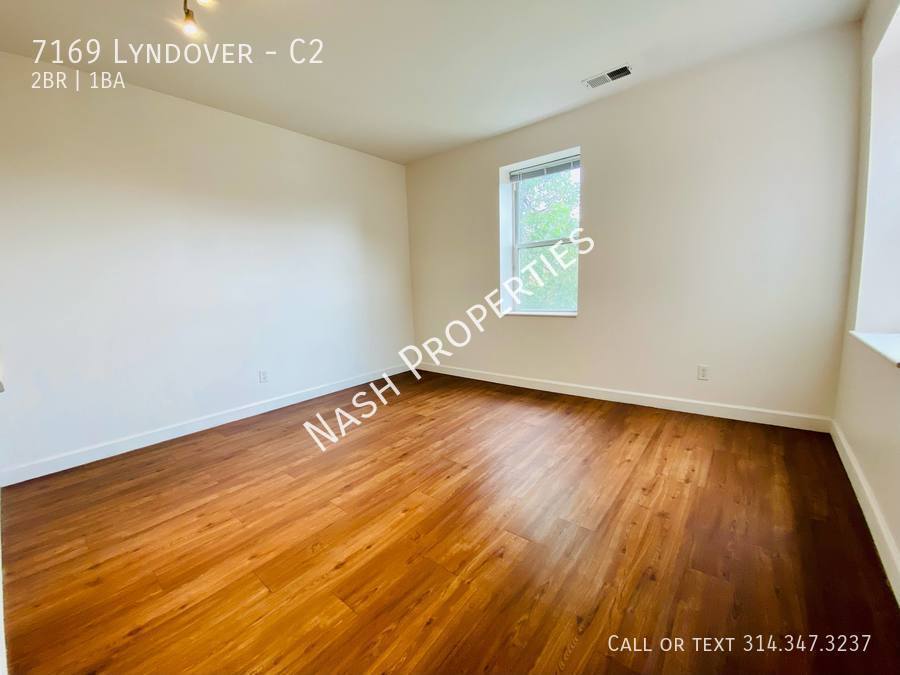 7169 Lyndover Pl Unit C2, Maplewood, MO 63143 Room for Rent in