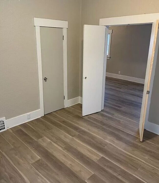 Foto del edificio - Two bedroom home near Fairgrounds!