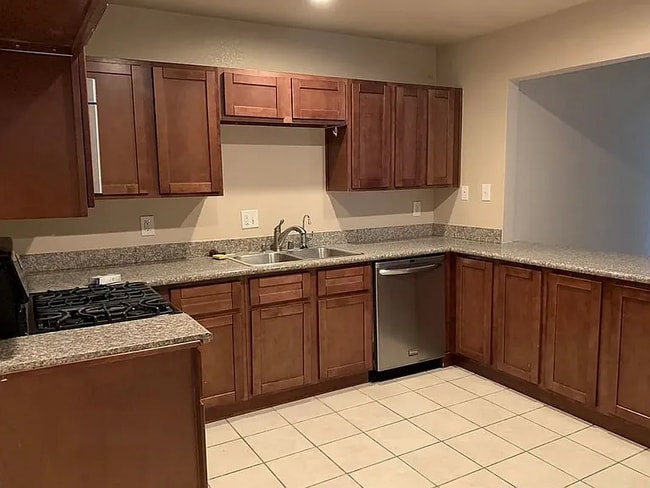 Building Photo - 4117 Dexter Cir