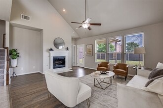 Building Photo - 5609 Fremont Dr