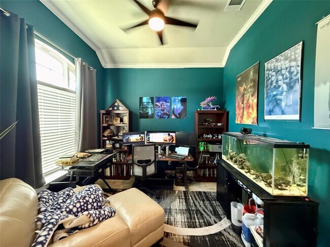 Foto del edificio - 6804 Covina Ln