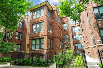 Building Photo - 5012 N Winchester Ave