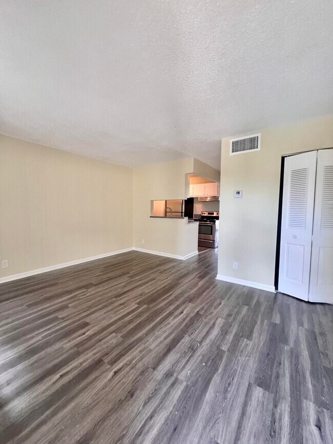 Foto del edificio - 1500 N Congress Ave