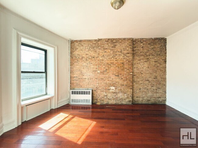 Foto del edificio - BEDFORD AVENUE 1-Bed / 1-Bath