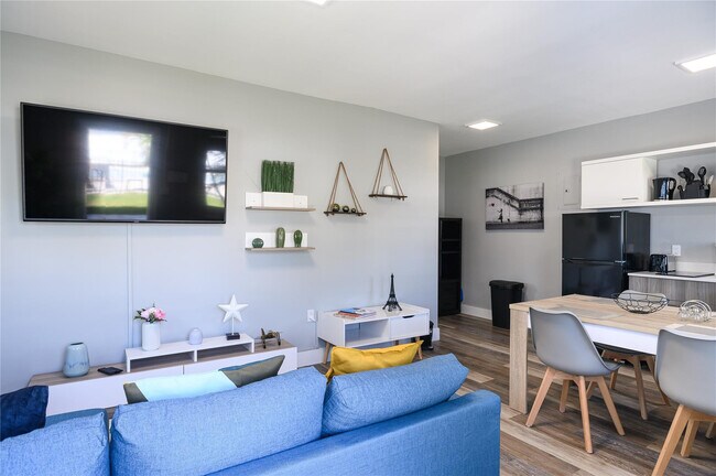 Foto del edificio - 1020 N Victoria Park Rd