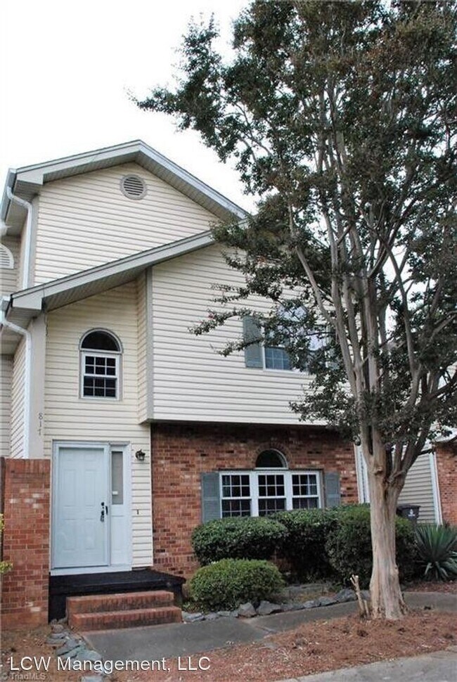 Building Photo - 3 br, 3 bath House - 817 Salem Pointe Lane