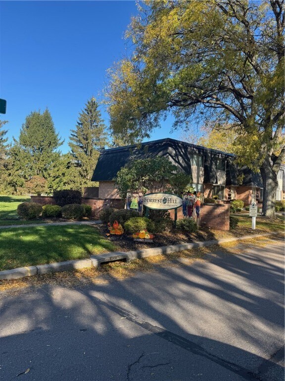 Foto principal - 77 Penn Ln