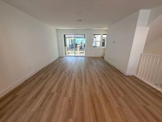 Foto del edificio - Brand New Townhome in Moonstone Community ...