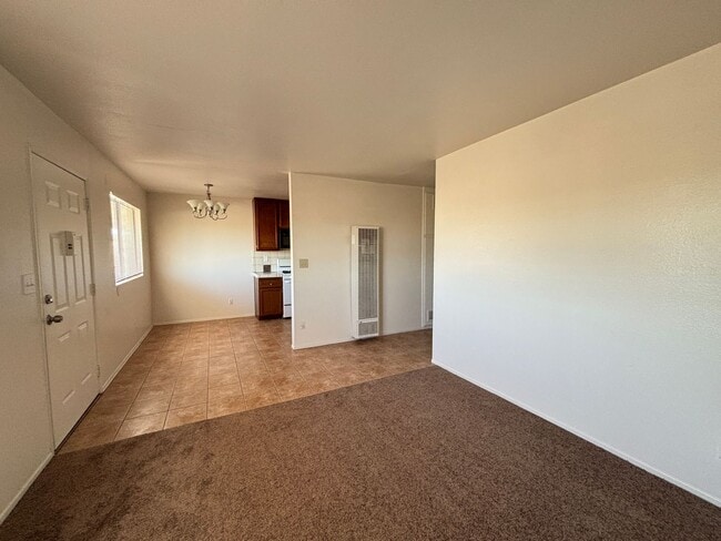 Building Photo - West Lancaster Apartment