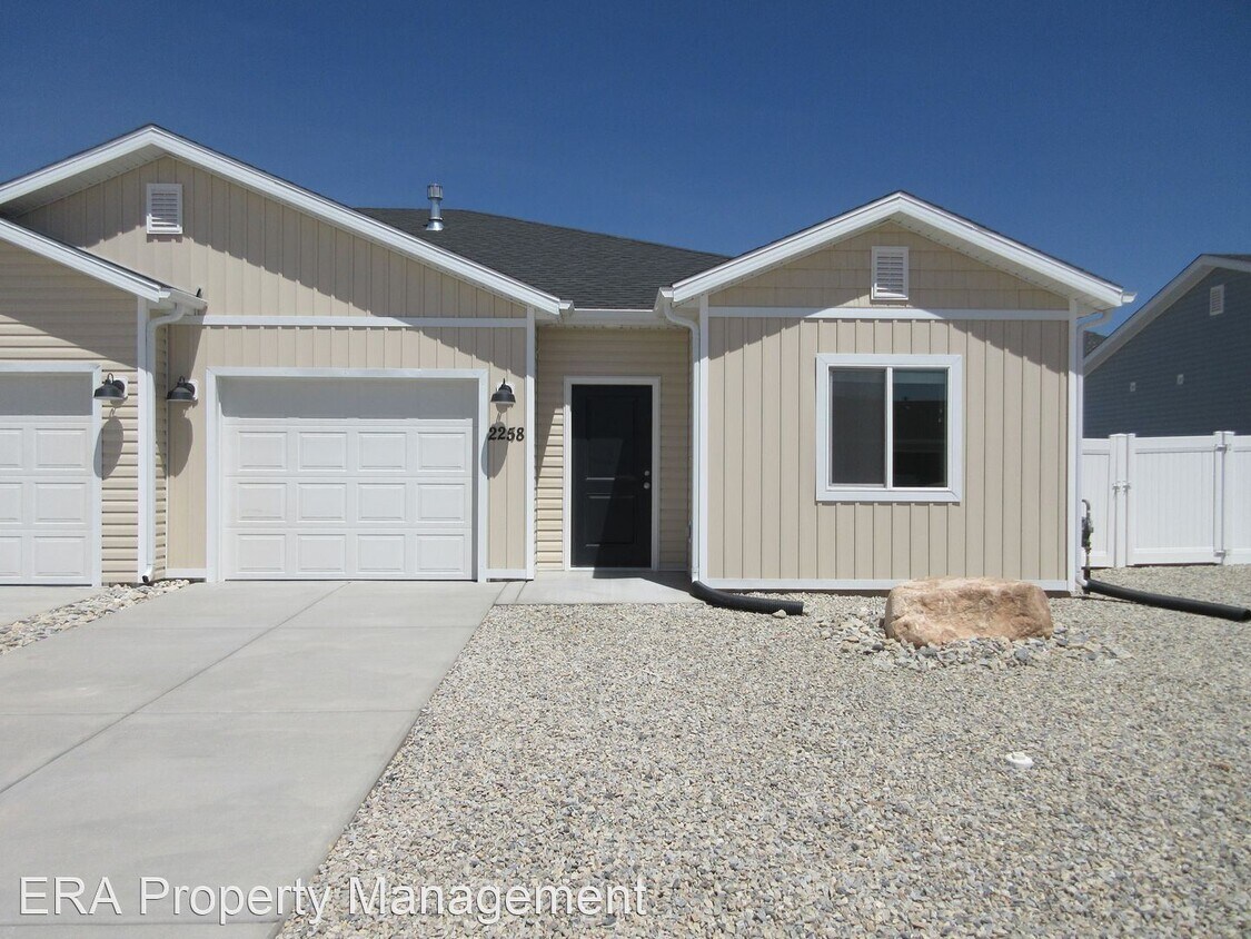 3 Br 2 Bath House 2186 N 450 W House For Rent In Cedar City Ut Apartments Com
